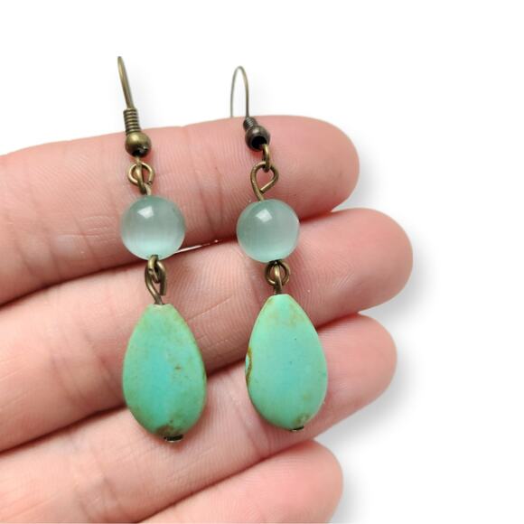 Vintage Gaspeite and Cats Eye Dangle Earrings Boho Gemstone Blue Green Pierced - Picture 1 of 5